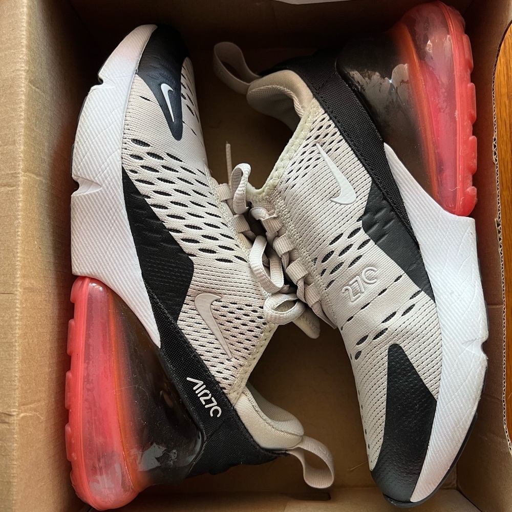 Nike Air Max 270 Light Bone size 4Y